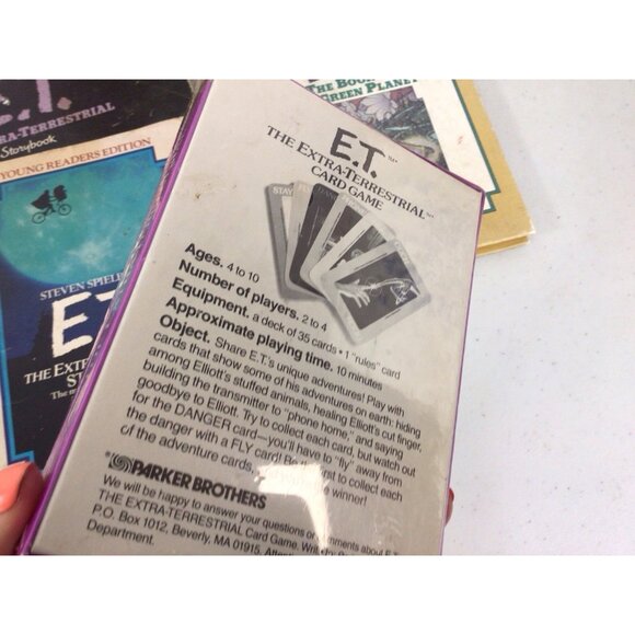 Vintage E.T. The Extra-Terrestrial Plush Books & New Game - Picture 12 of 12